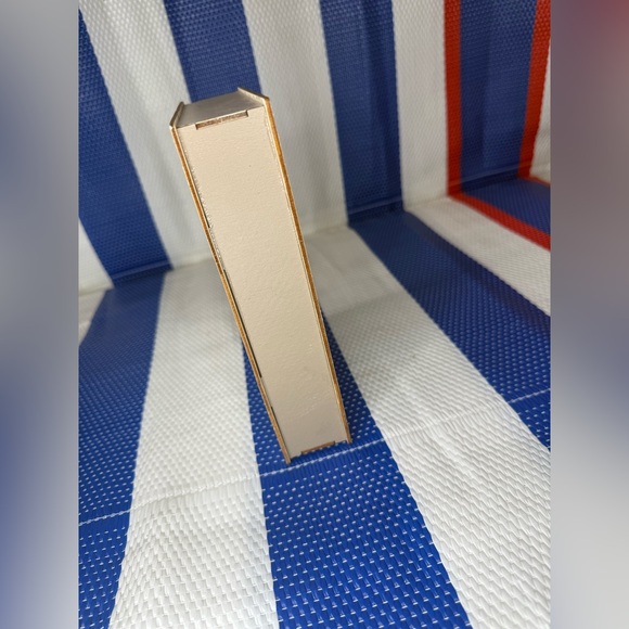 ✨🎉 NEW Fortune Teller Table Decor With Battery Operated/Included - Picture 5 of 14